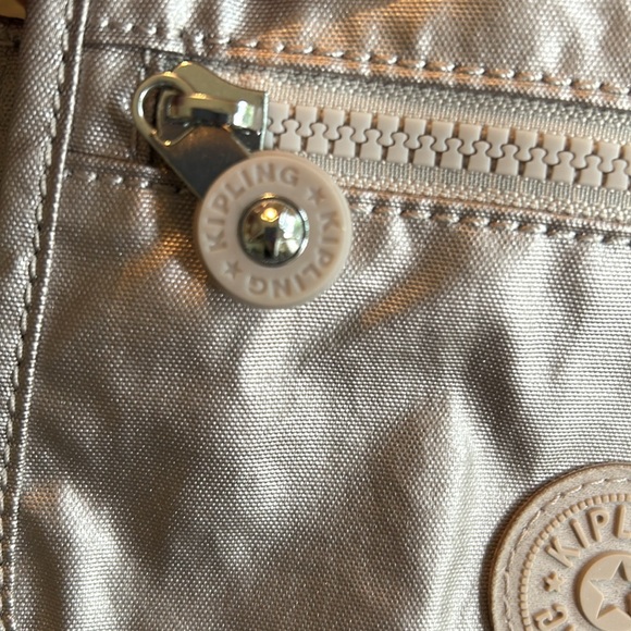 Authentic Kipling Mini Crossbody bag in metallic pewter. - Picture 9 of 11
